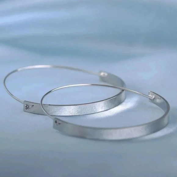 Minimalist 925 Sterling Silver Hoop Earrings - Picture 2 of 5